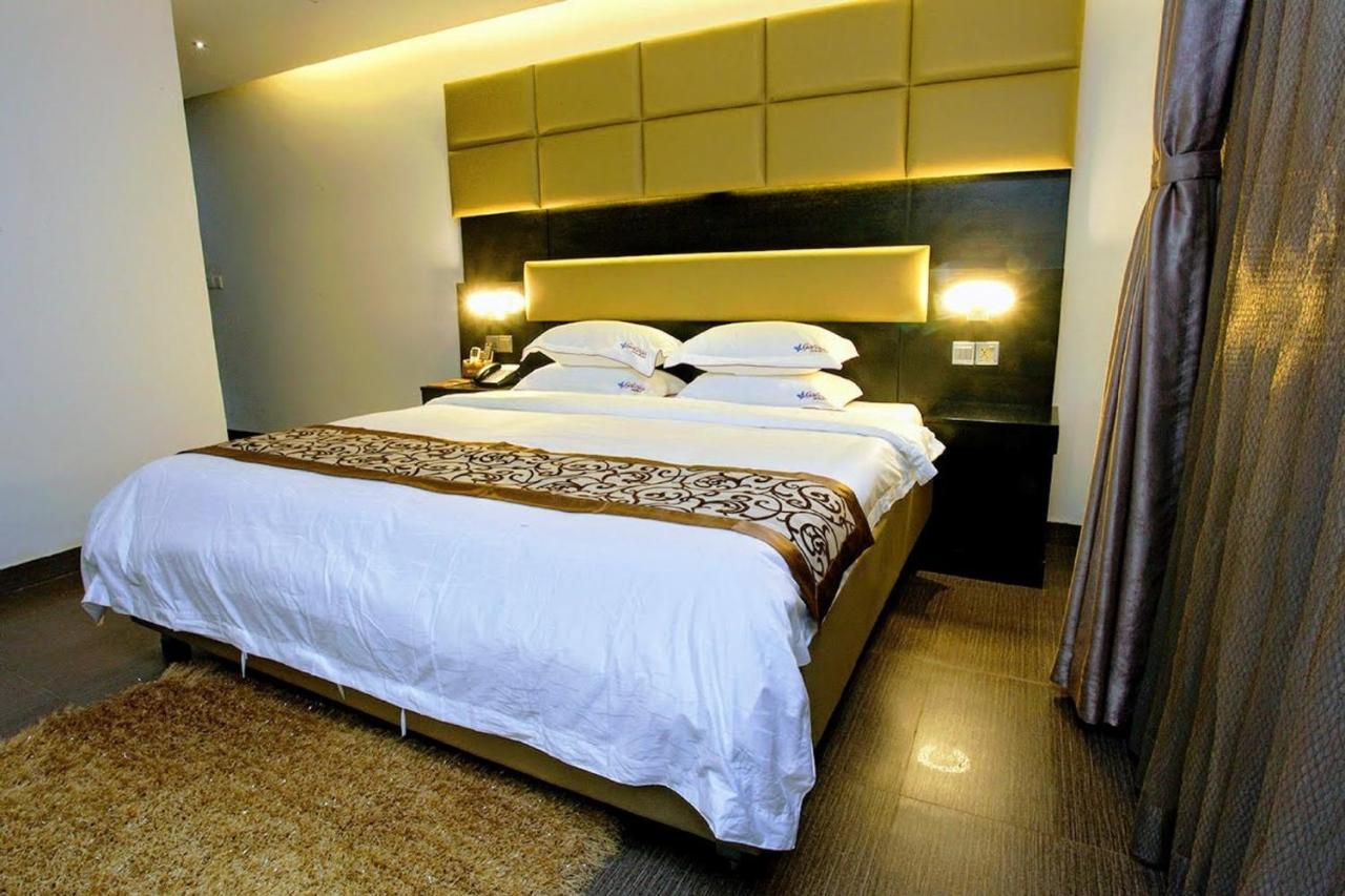 Galesia Hotel&Resort Dhaka Exterior foto